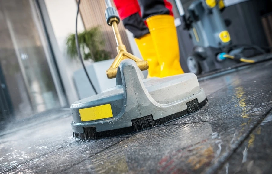 Experienced Driveway Pressure Washing in Victoria, TX