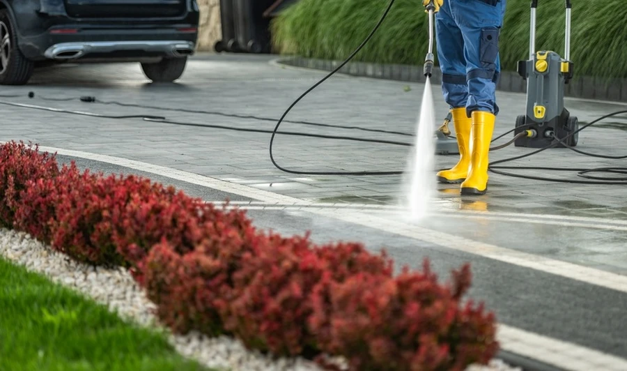 Quality Driveway Pressure Washing in Victoria, TX