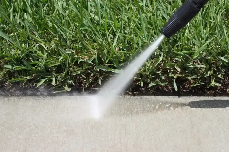 When To Use Pressure Washing For Exterior Cleaning in Victoria, TX